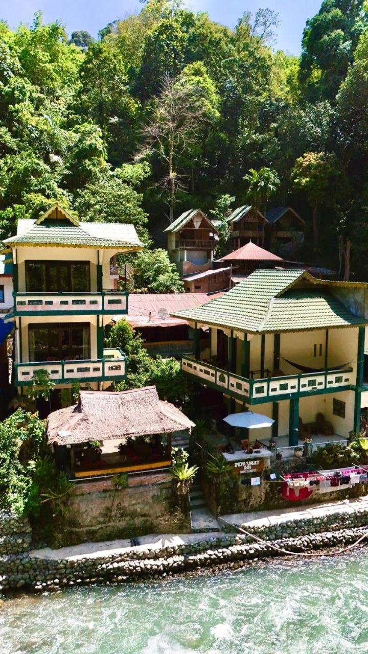 Indra Valley Inn Bukit Lawang Zewnętrze zdjęcie
